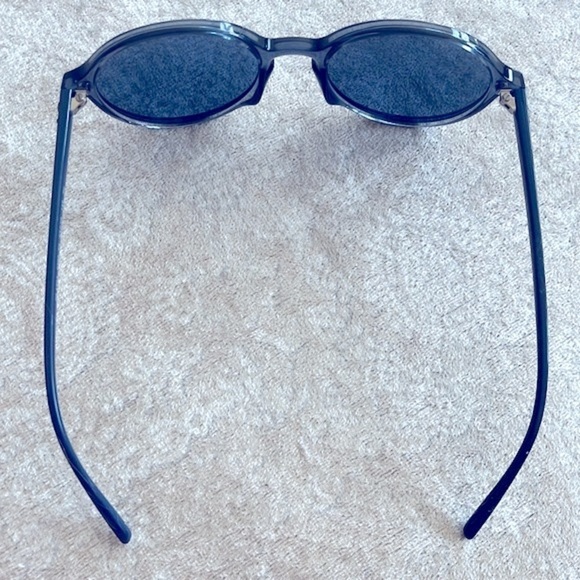 NWOT Ray-Ban Retro 60s Round Frames Translucent Blue Sunglasses main image 6